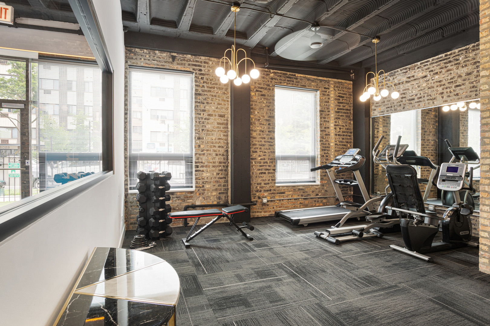 6026 N Winthrop Avenue Unit: 7A