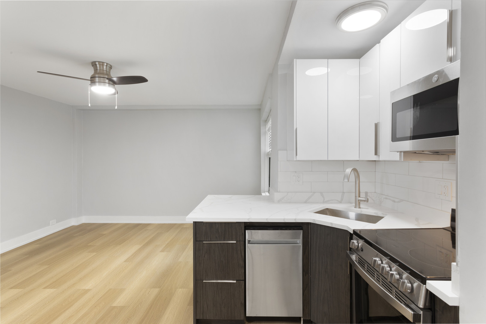 6026 N Winthrop Avenue Unit: 7A