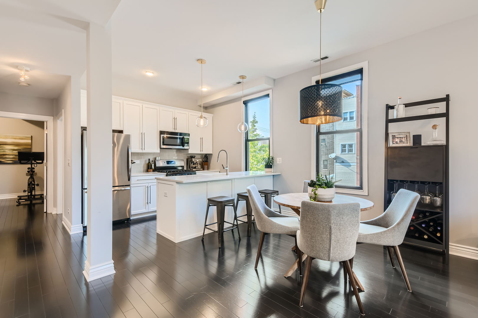 3258 N Racine Avenue Unit: 2