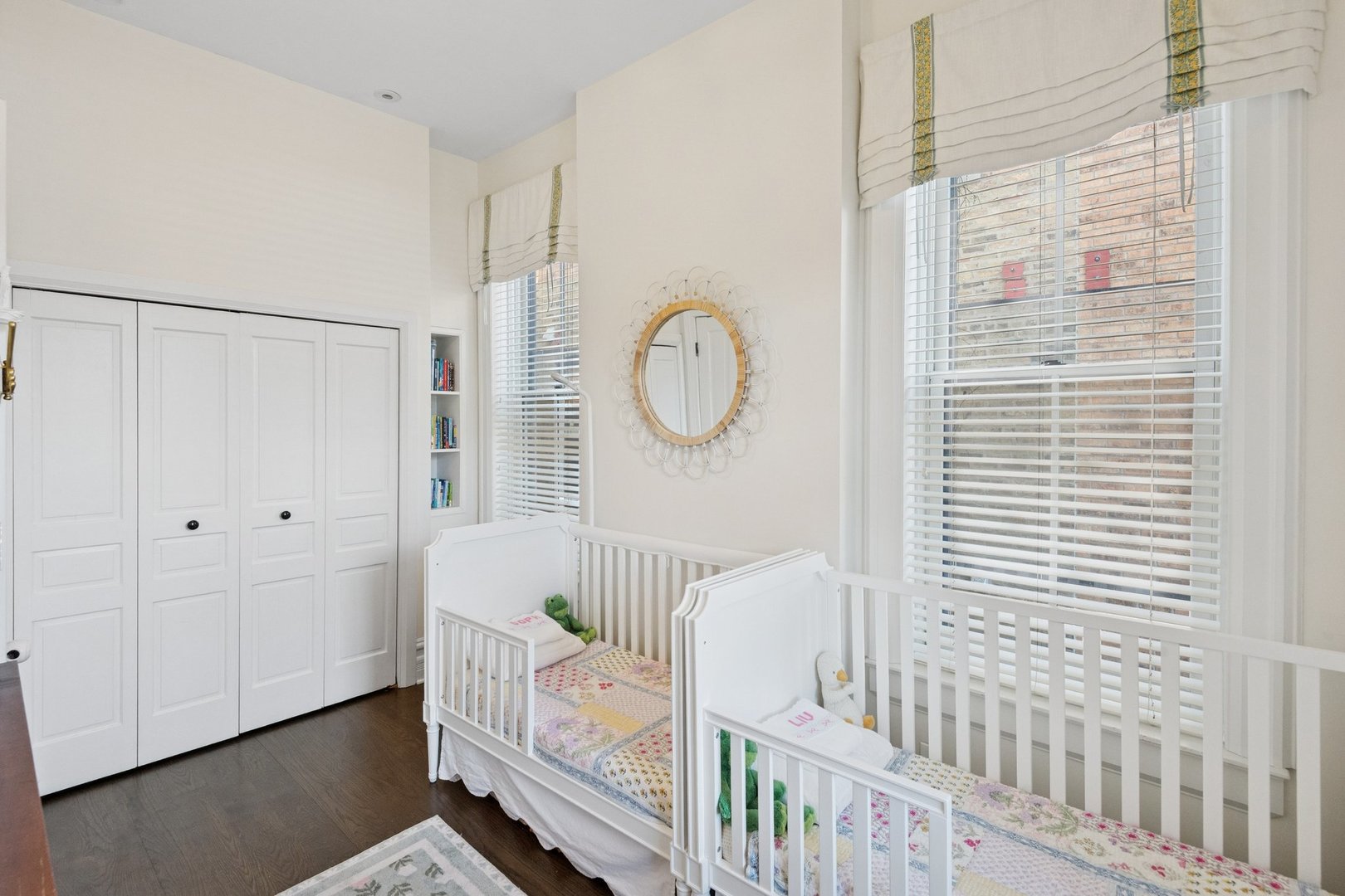 2034 N Seminary Avenue Unit: 2