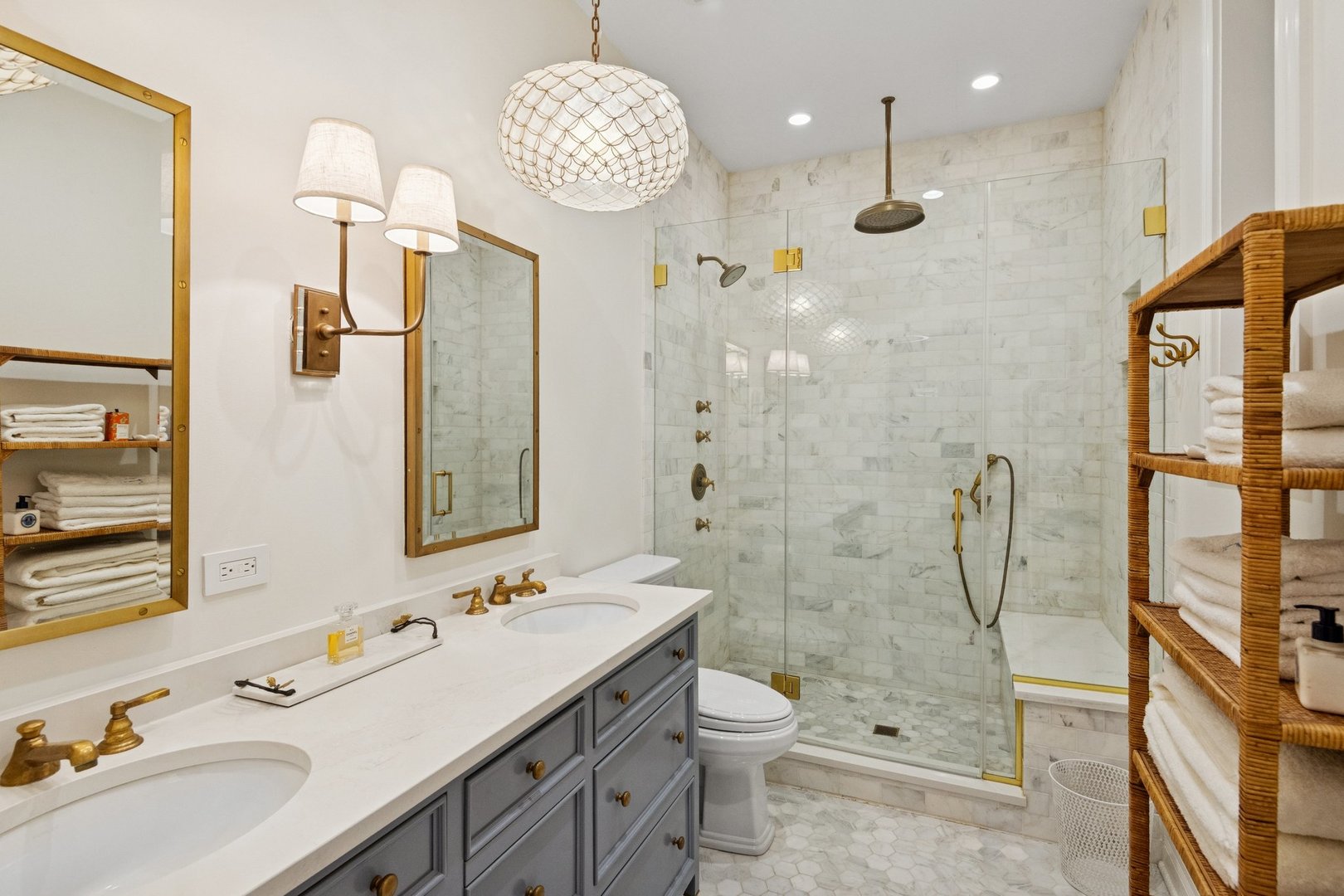 2034 N Seminary Avenue Unit: 2