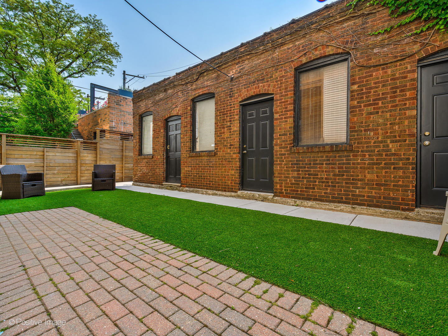 2034 N Seminary Avenue Unit: 2