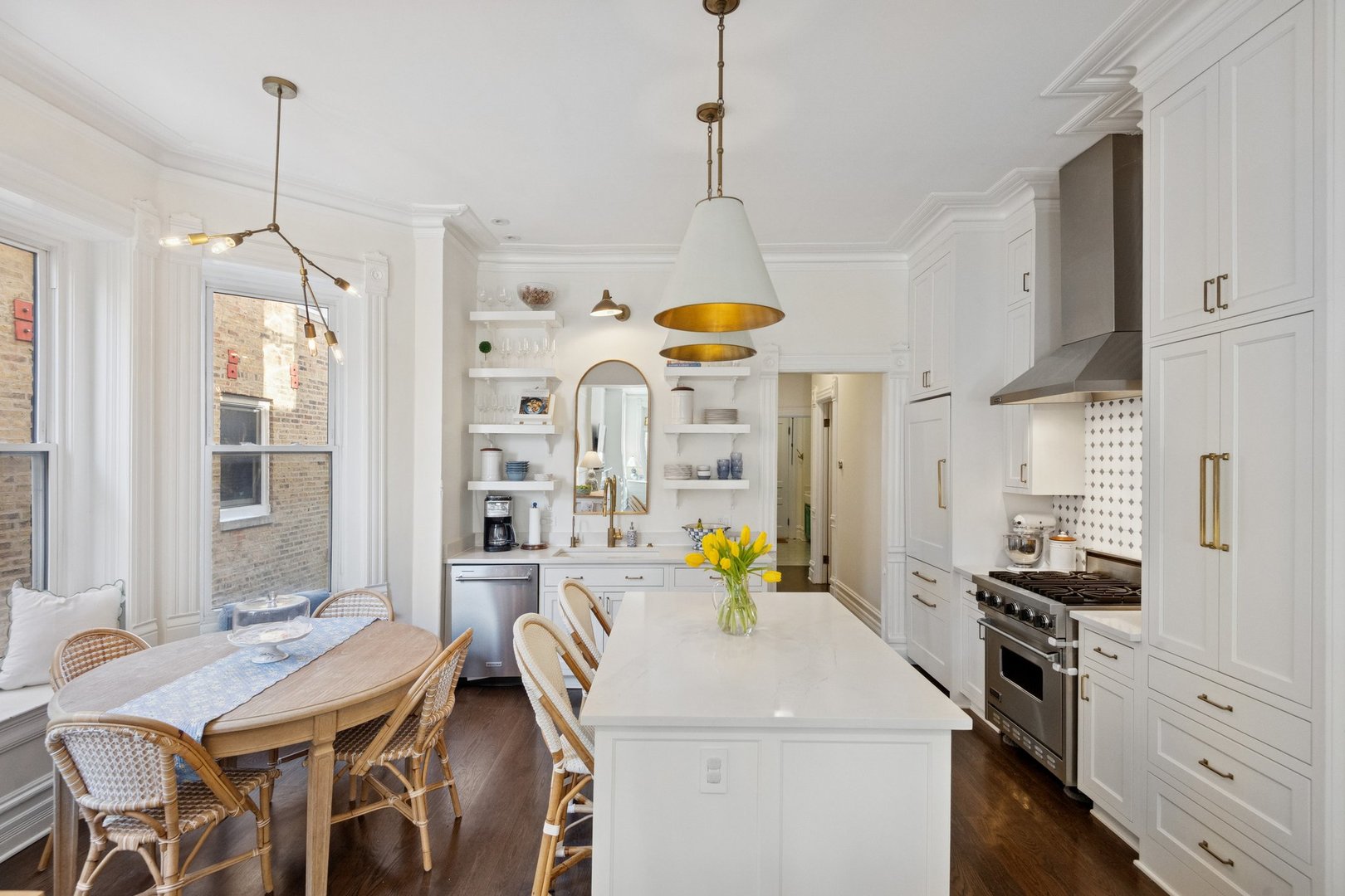 2034 N Seminary Avenue Unit: 2