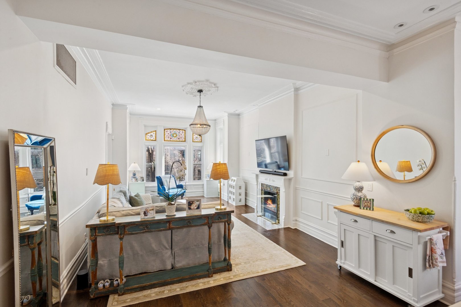 2034 N Seminary Avenue Unit: 2