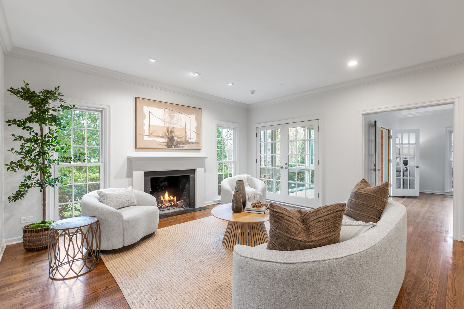 207 N Green Bay Road