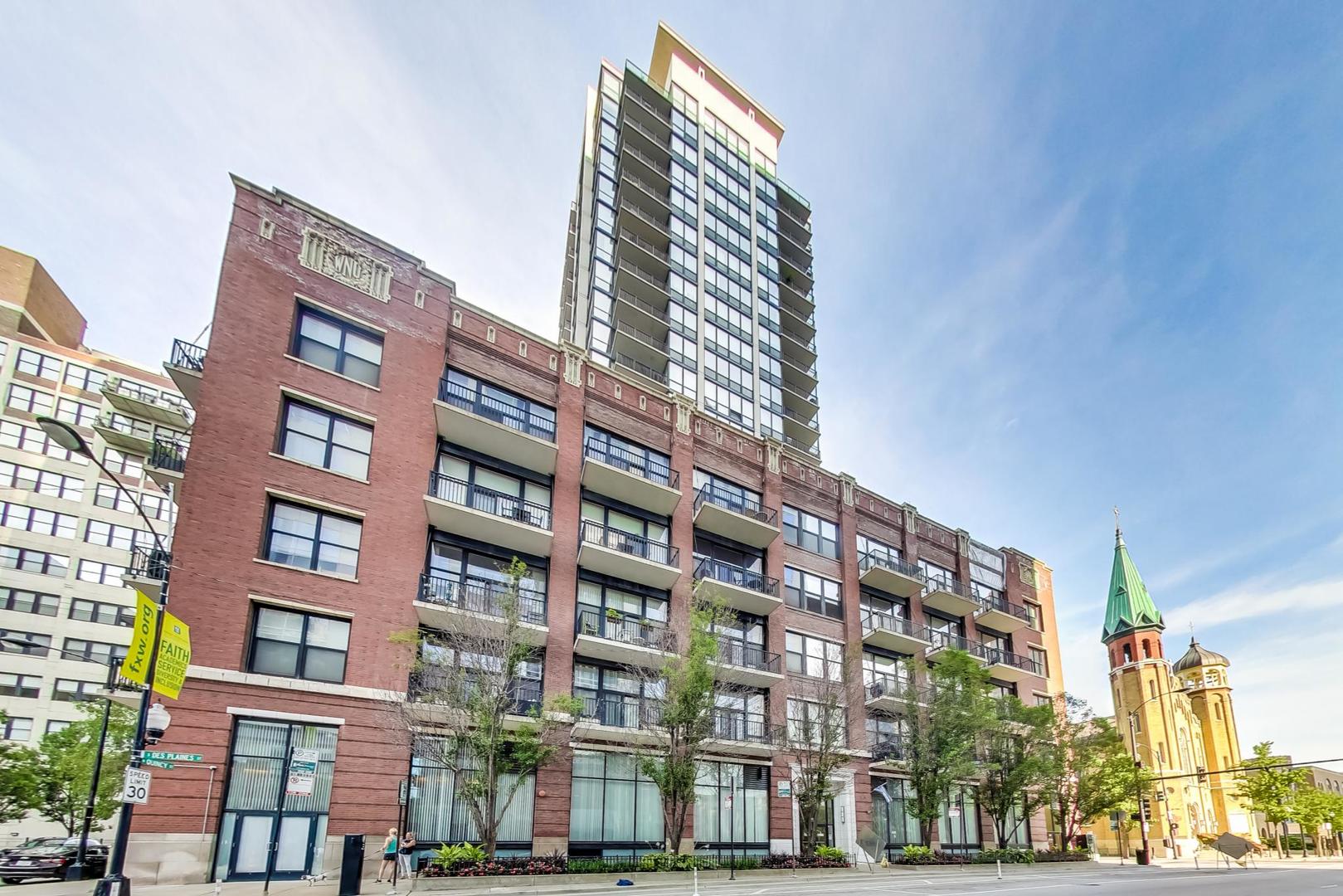 210 S Desplaines Street Unit: 803