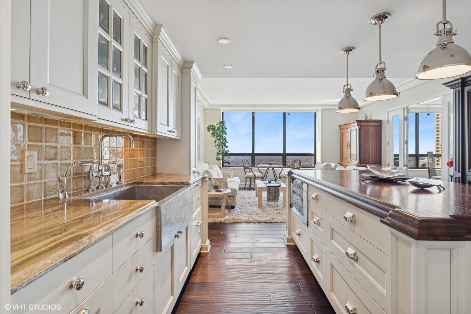 180 E PEARSON Street Unit: 4801