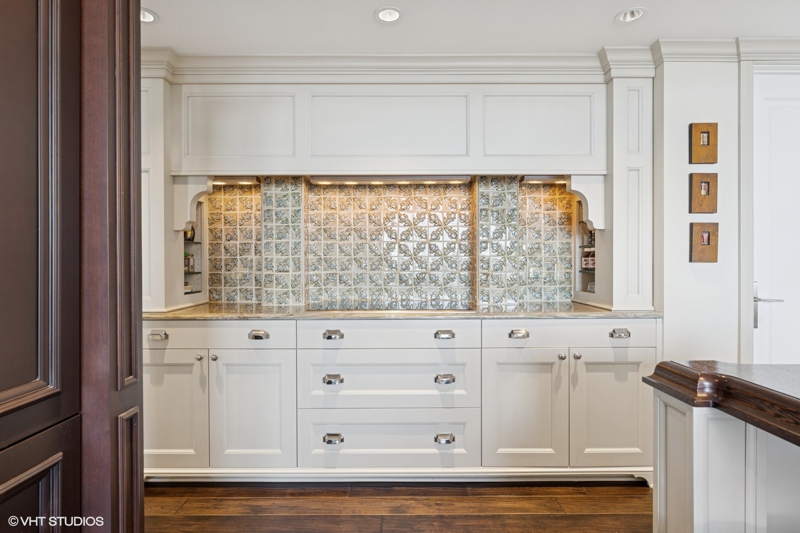 180 E PEARSON Street Unit: 4801