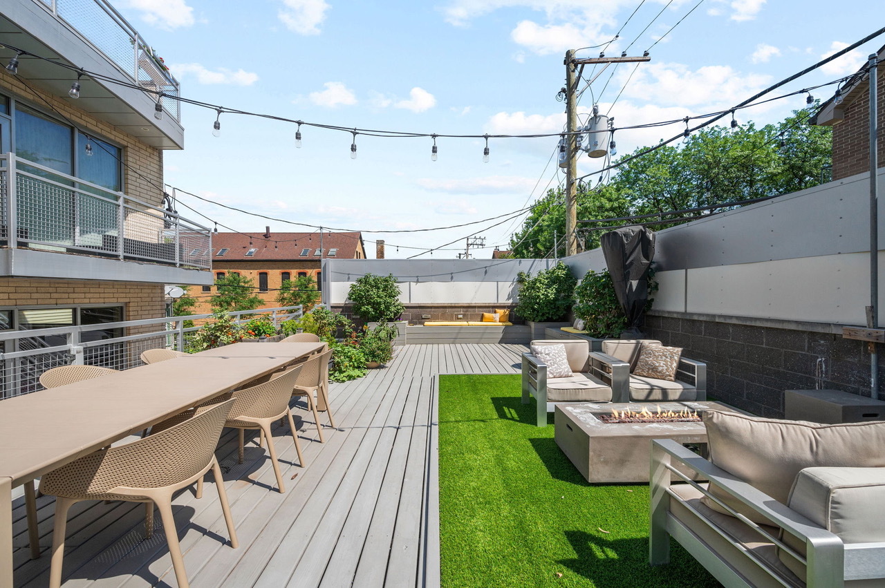 1437 W Diversey Parkway Unit: 1W