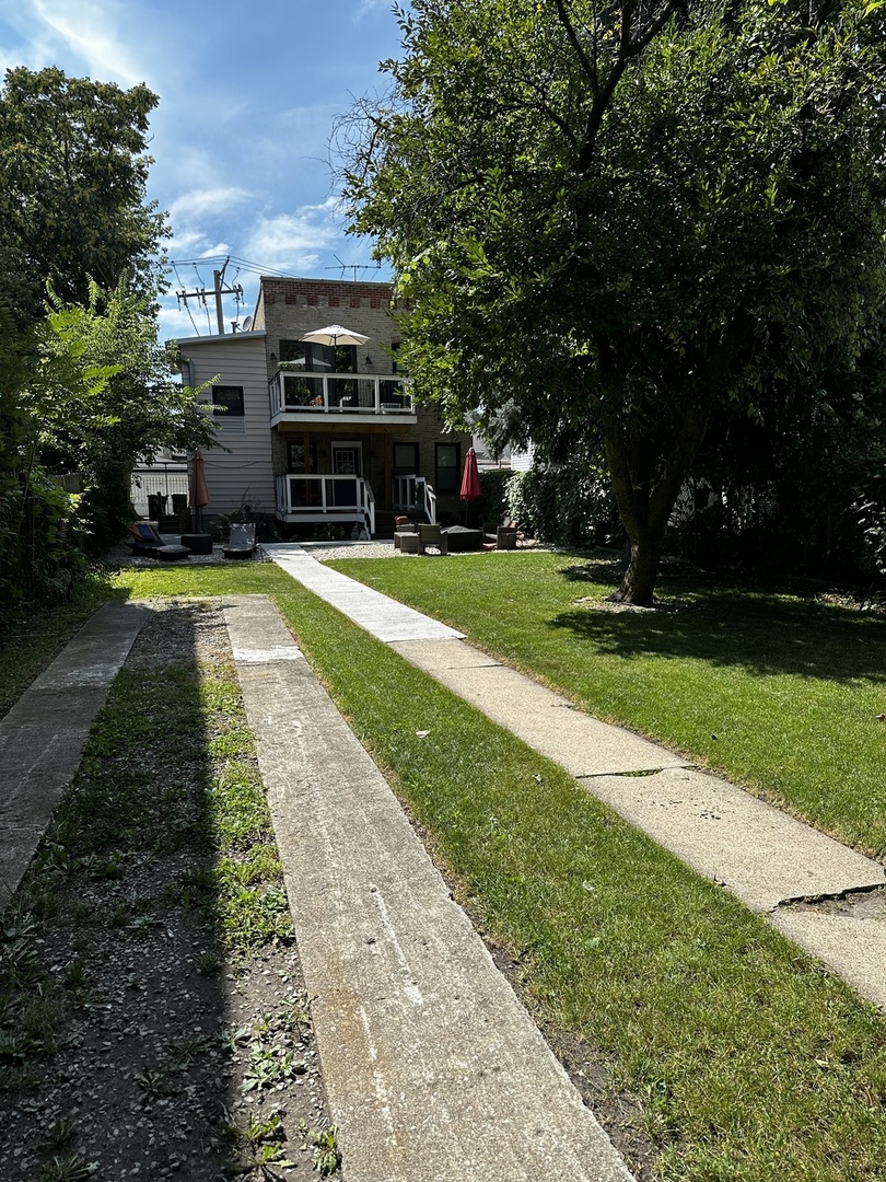 3144 N Spaulding Avenue Unit: 2