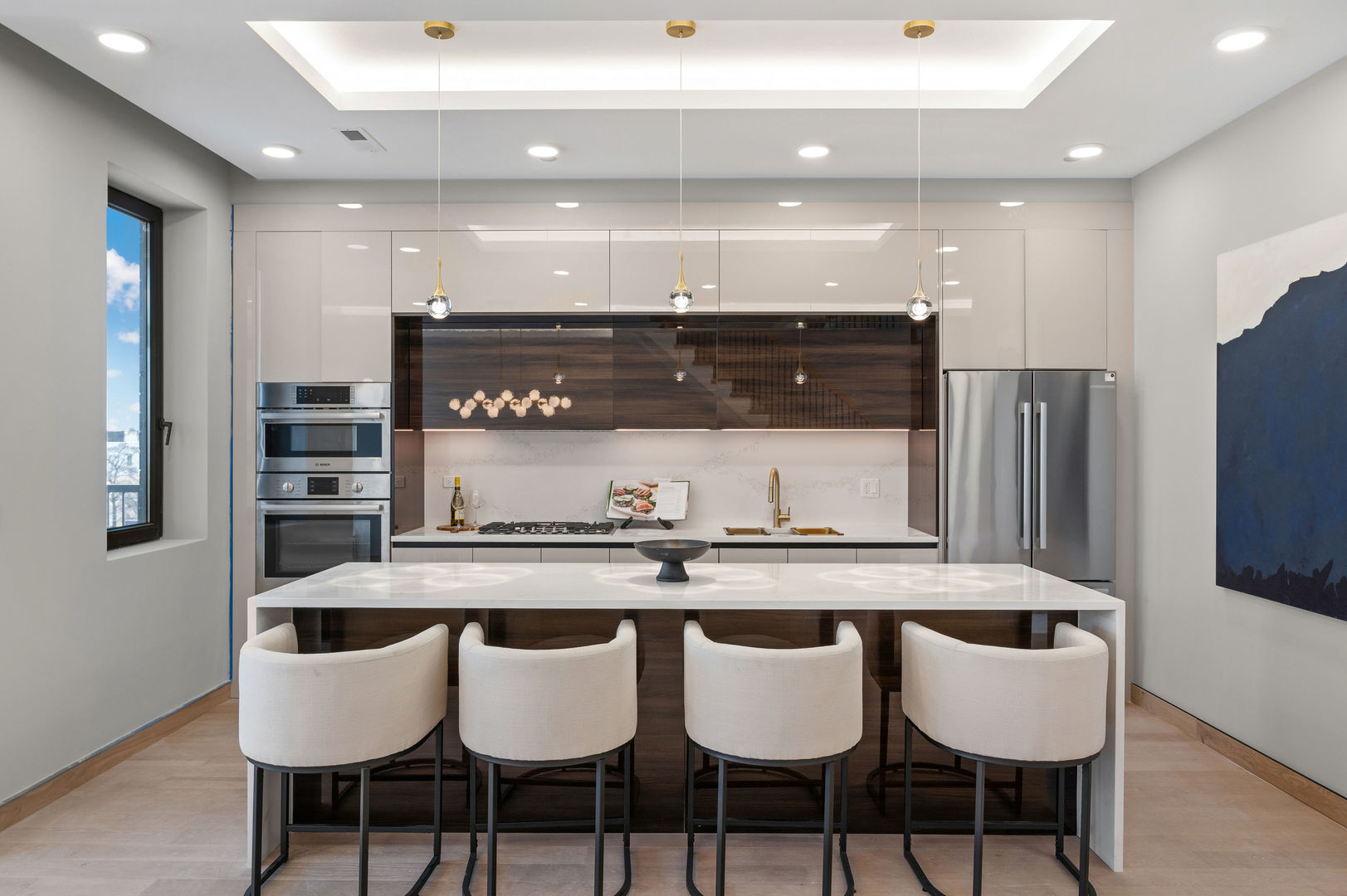 466 N Paulina Street Unit: 203