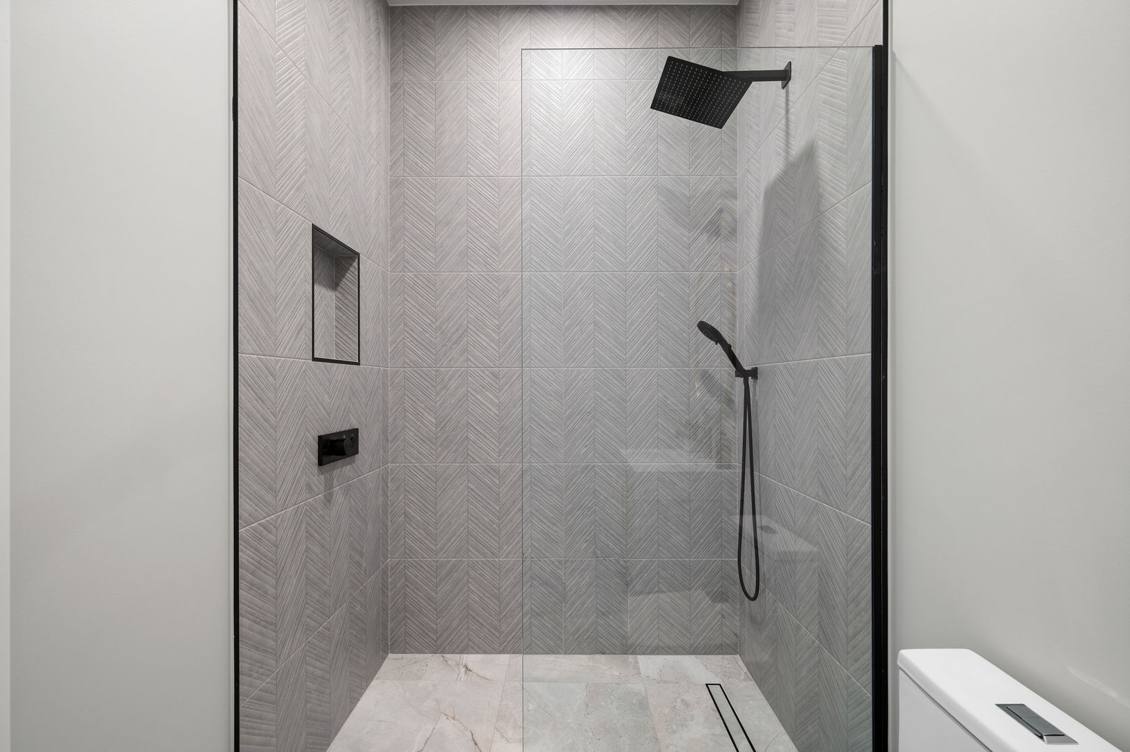466 N Paulina Street Unit: 203