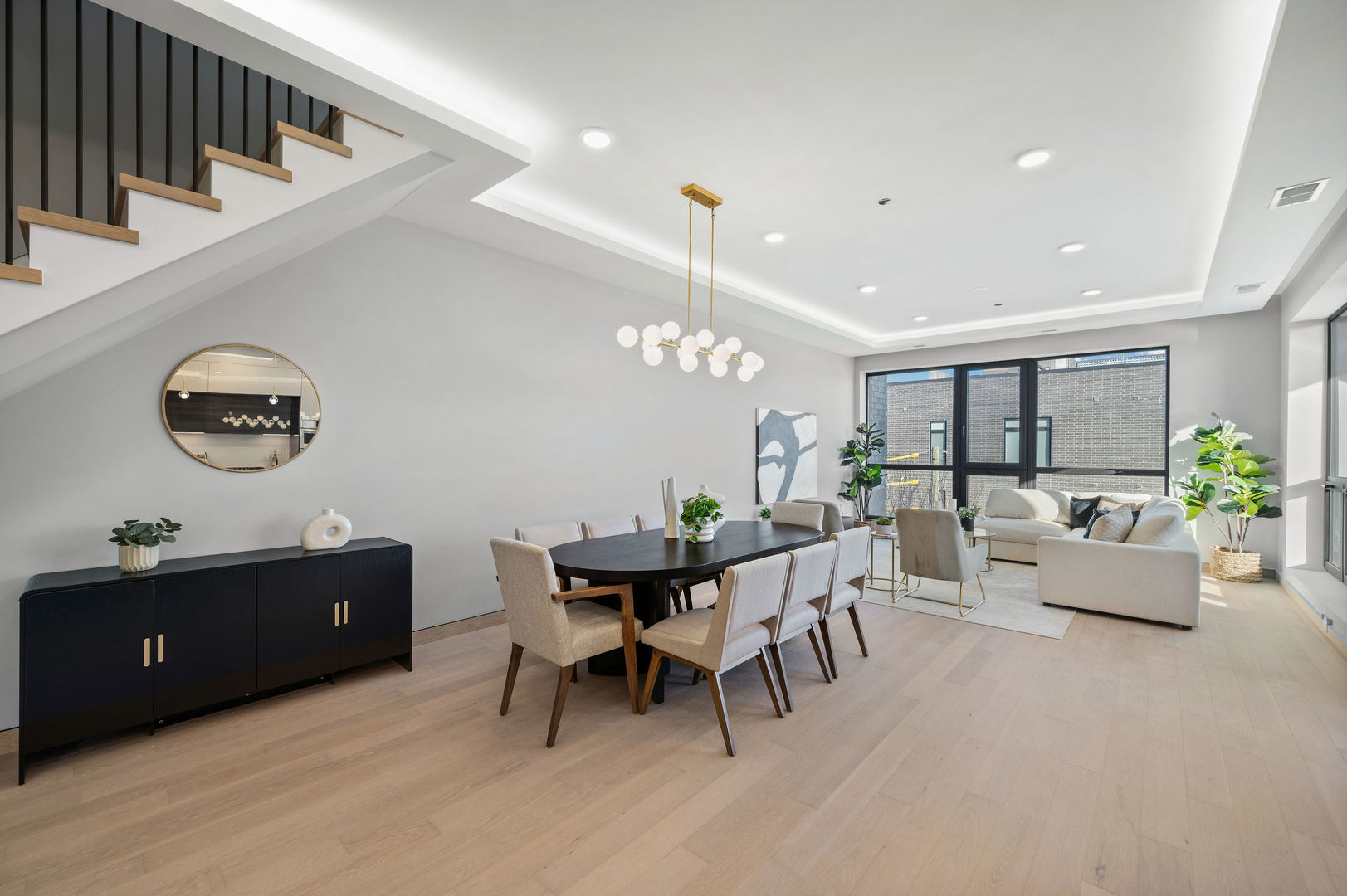 466 N Paulina Street Unit: 203