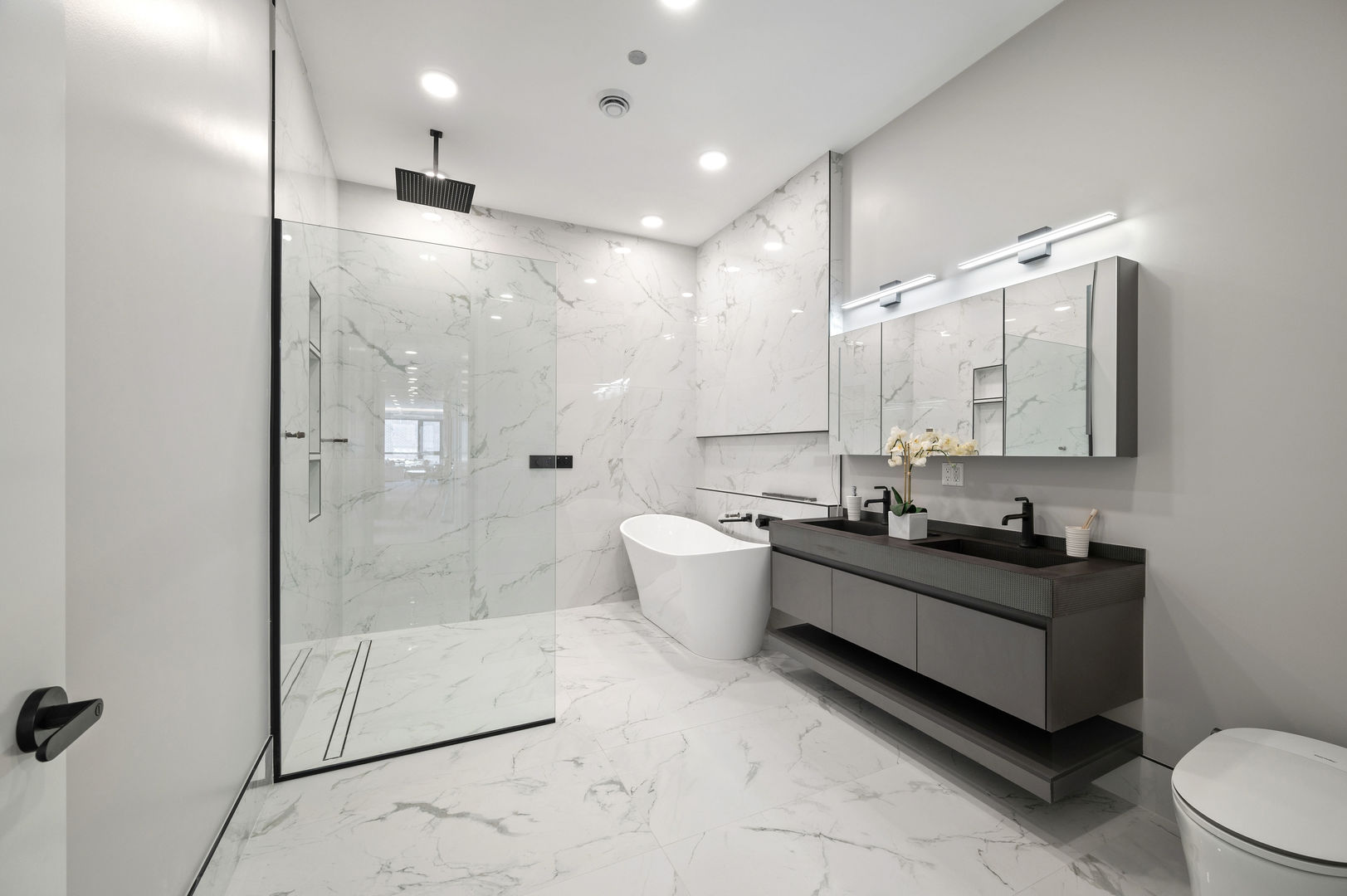 466 N Paulina Street Unit: 203