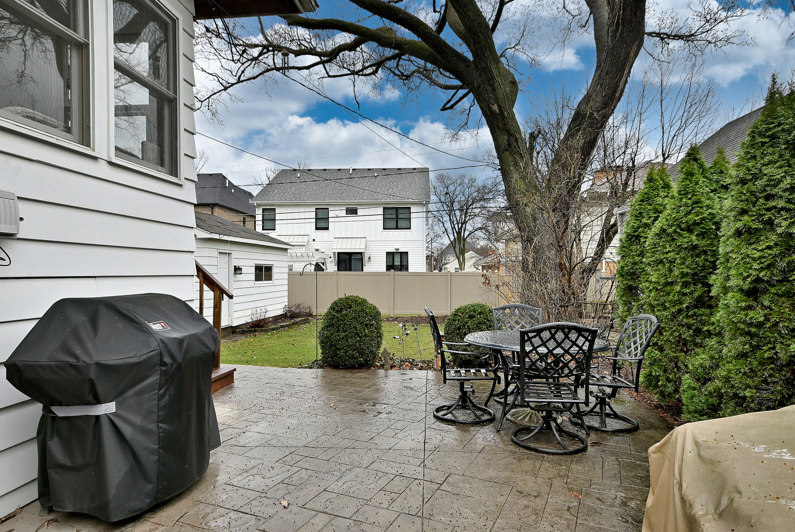 225 S Fairview Avenue