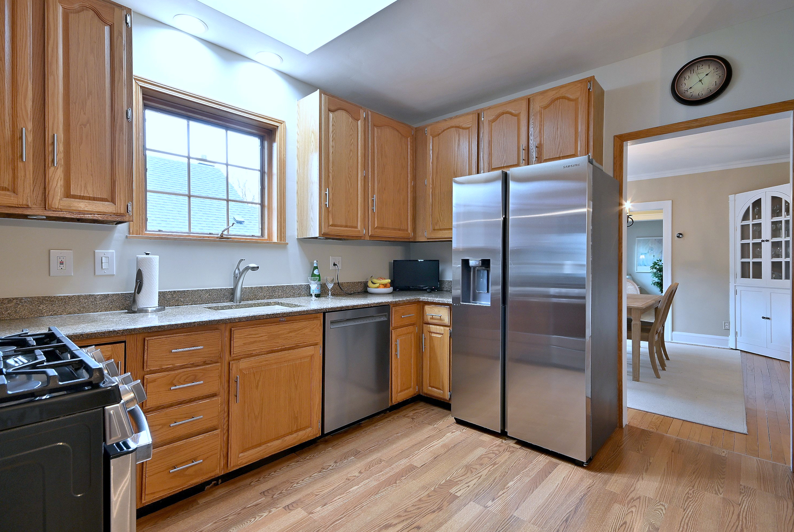 225 S Fairview Avenue