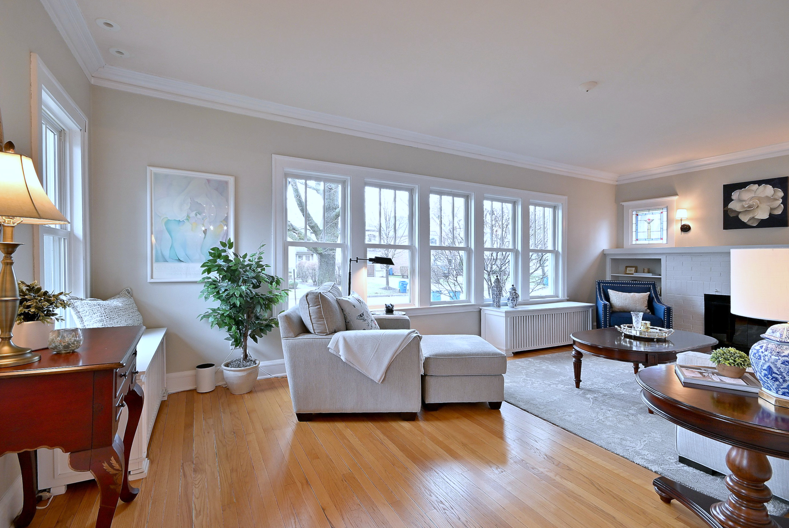 225 S Fairview Avenue