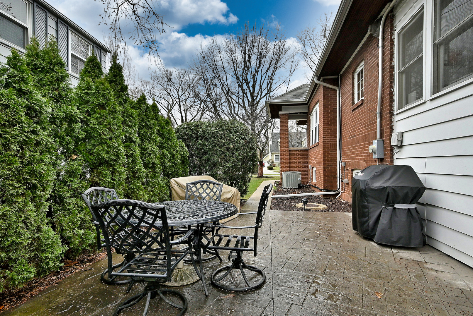225 S Fairview Avenue