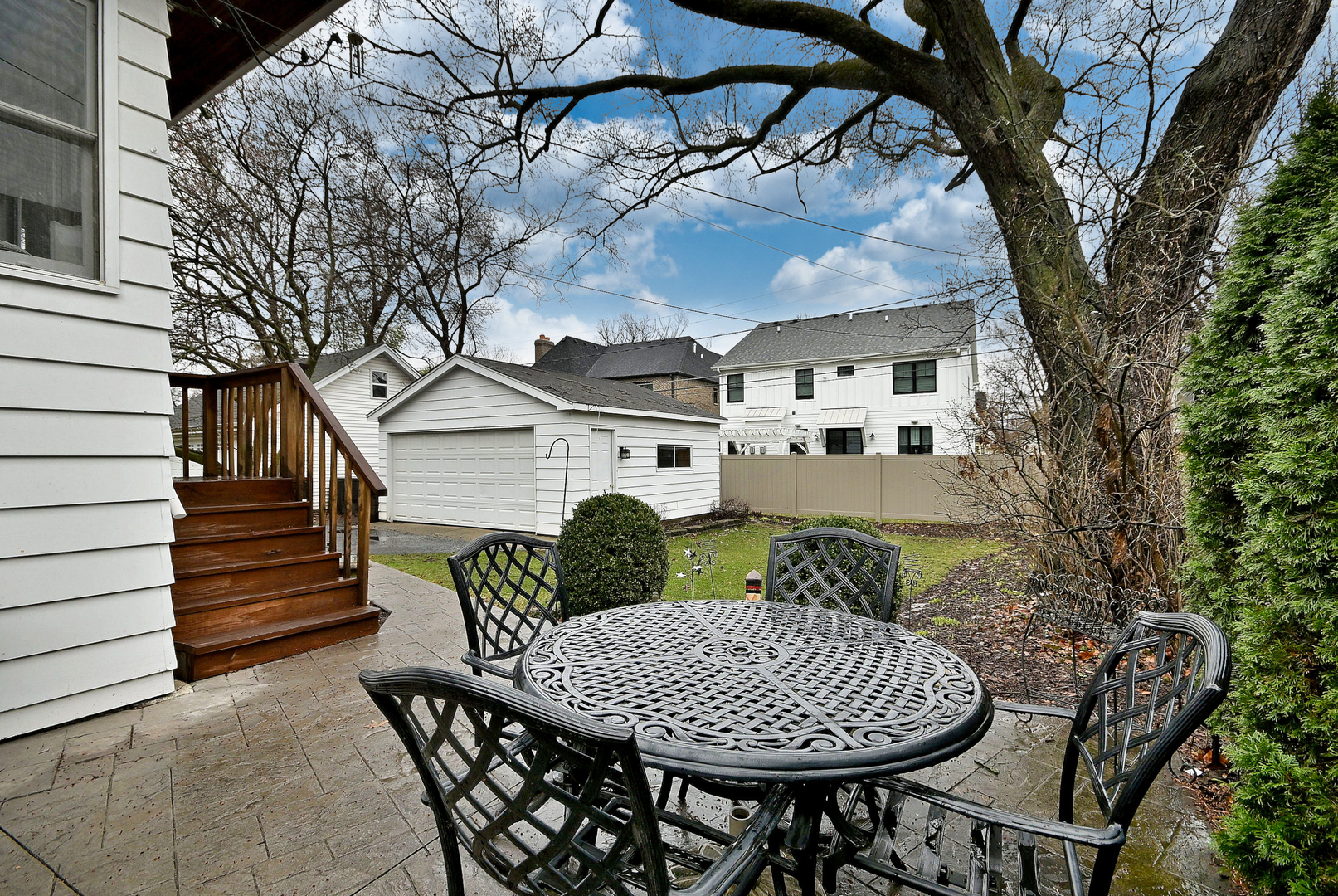 225 S Fairview Avenue