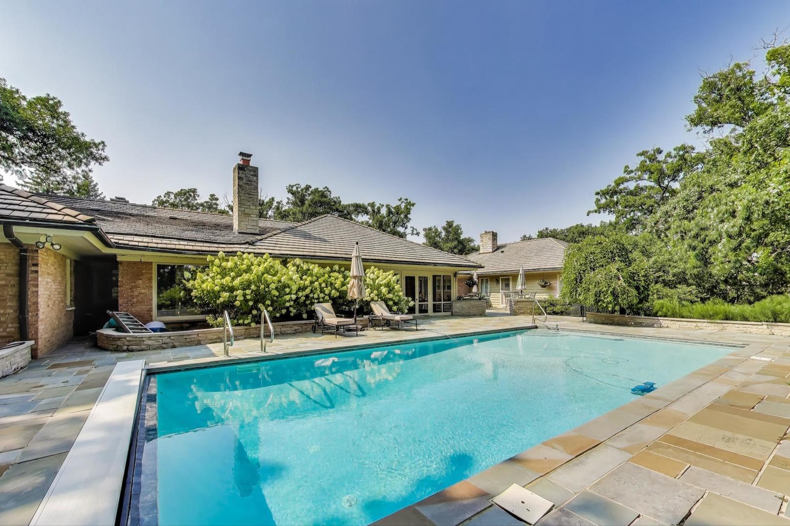 6500 Shady Lane