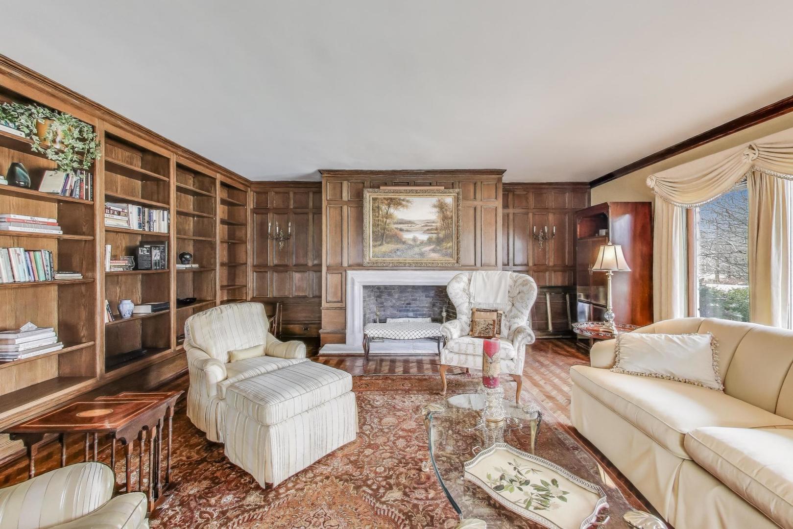 6500 Shady Lane