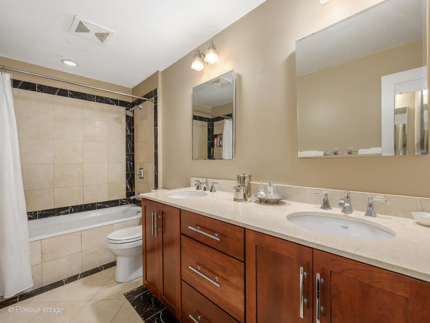 1845 N HALSTED Street Unit: B