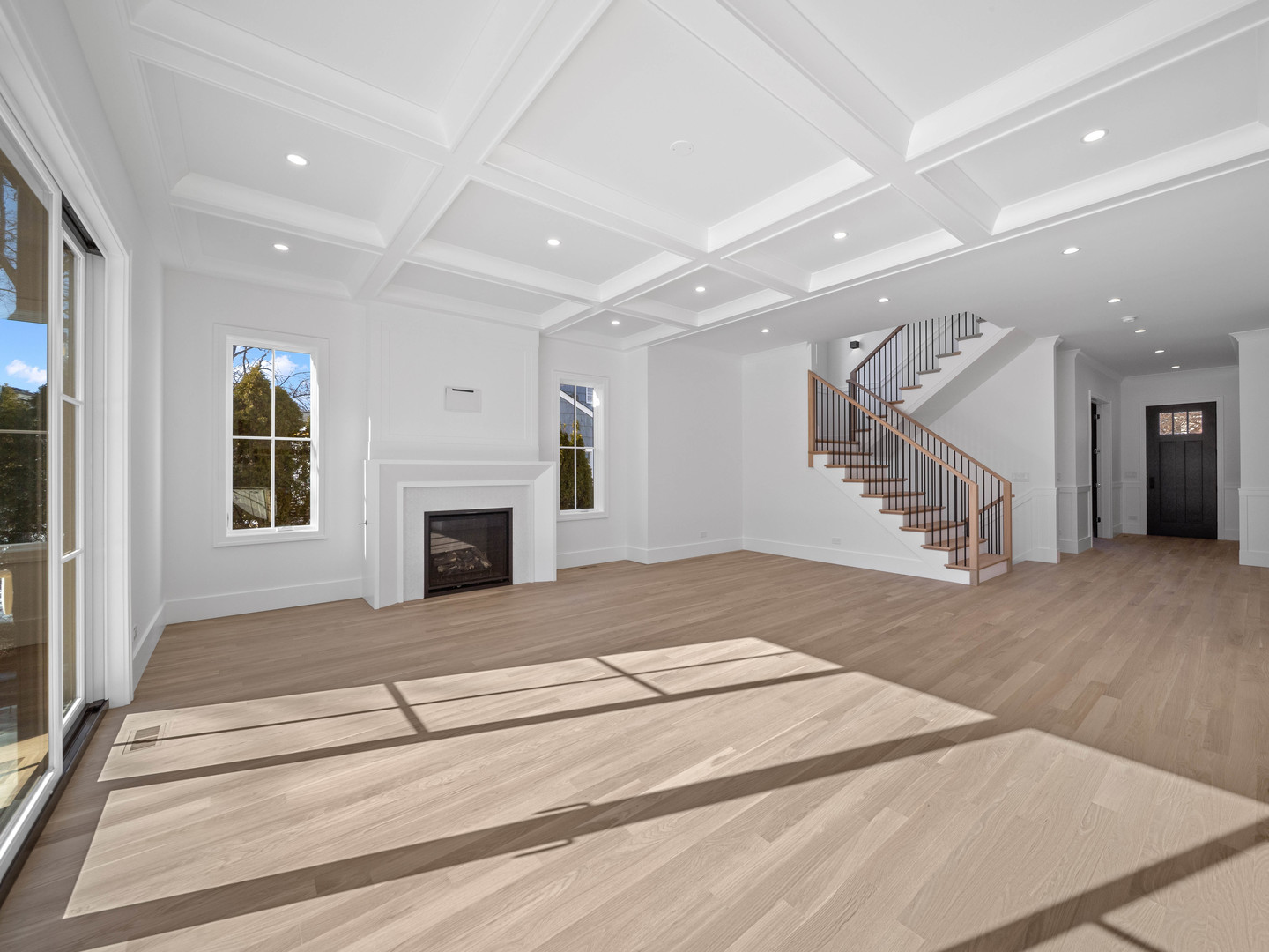 1443 Hawthorne Lane