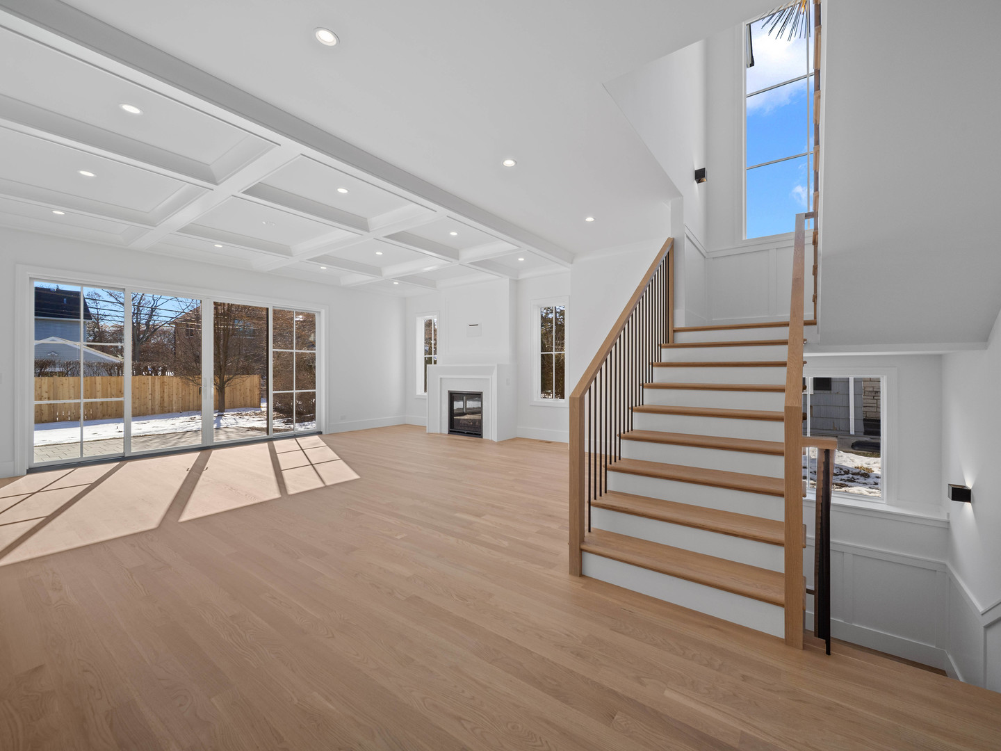 1443 Hawthorne Lane