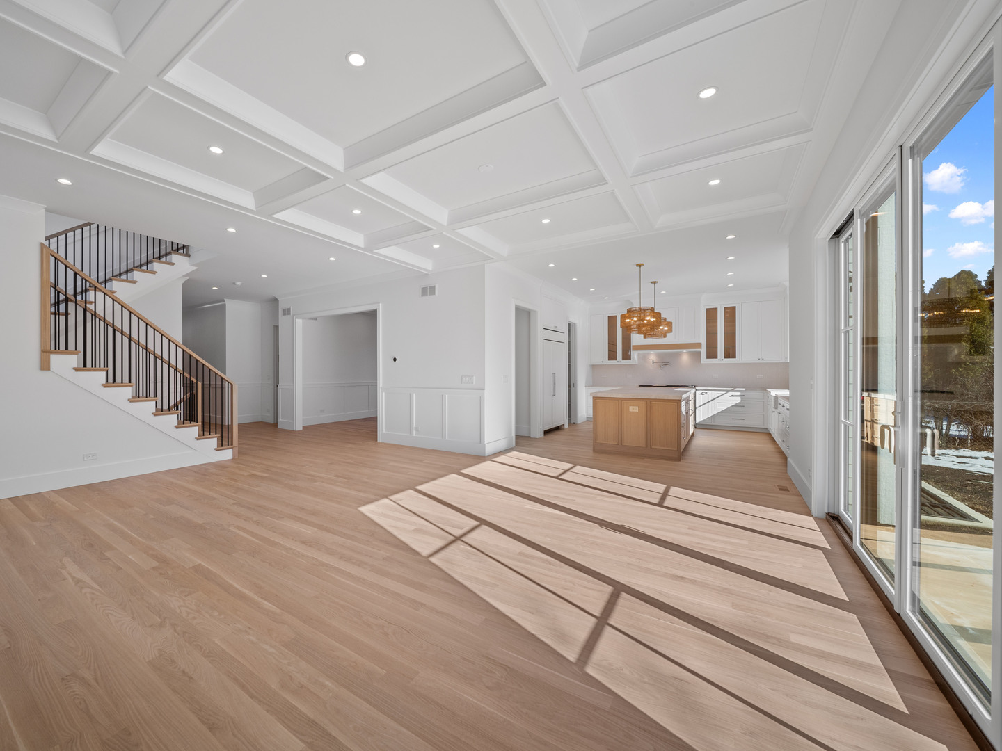 1443 Hawthorne Lane