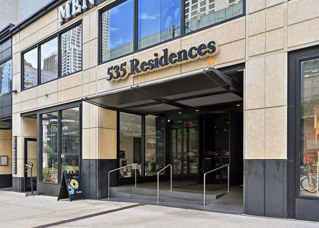 535 N Michigan Avenue Unit: 2615