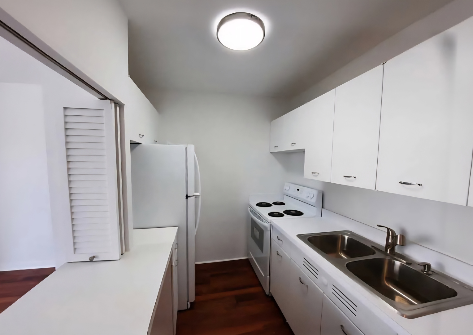535 N Michigan Avenue Unit: 2615
