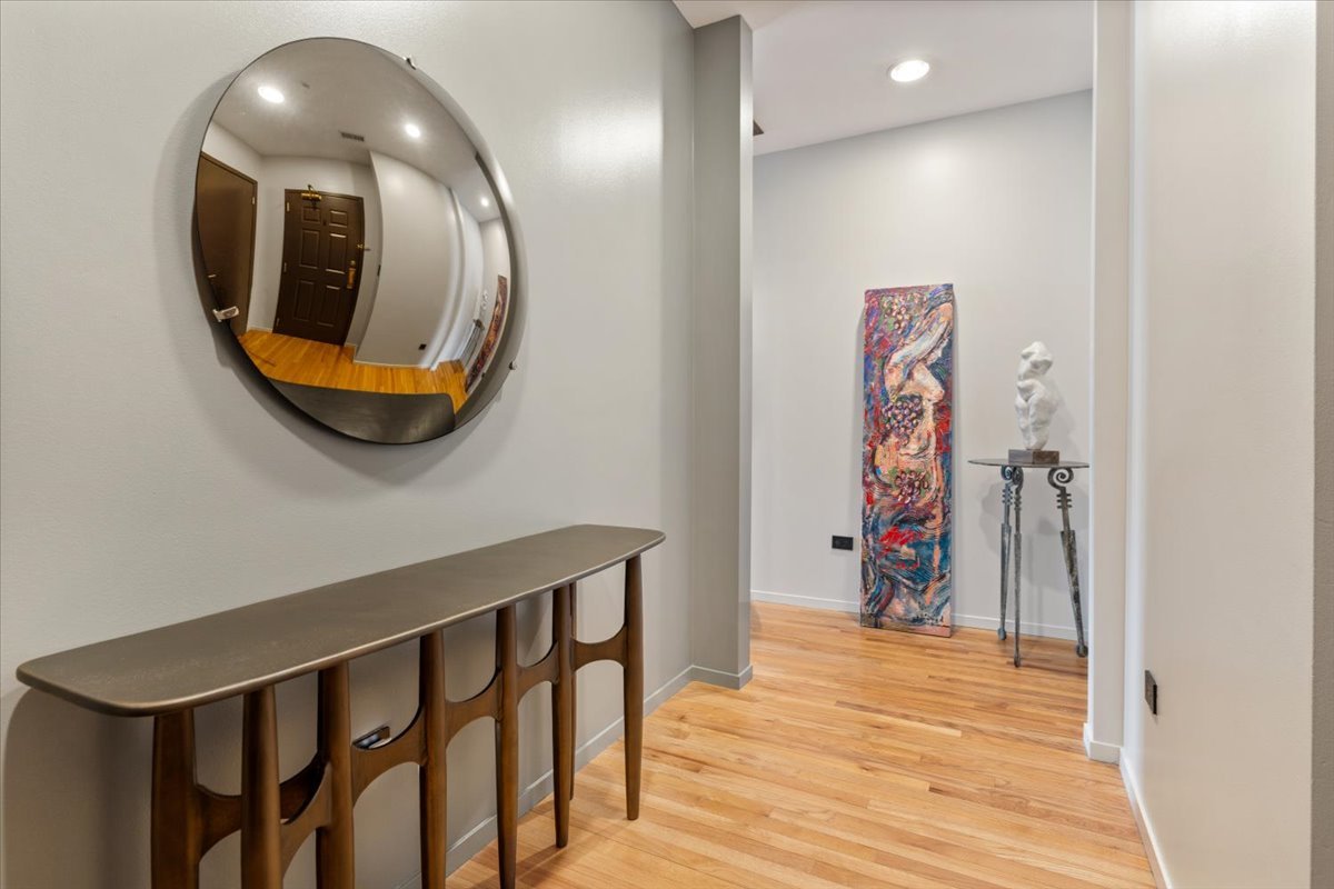 330 S Michigan Avenue Unit: 1807