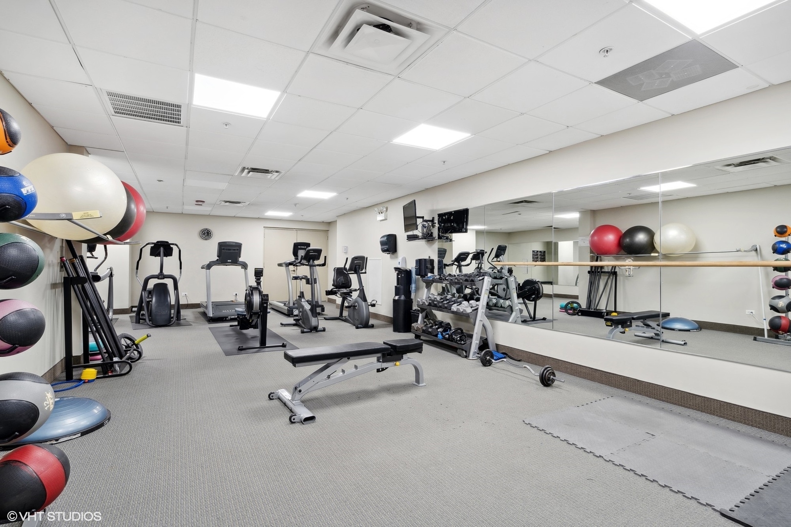 330 S Michigan Avenue Unit: 1807