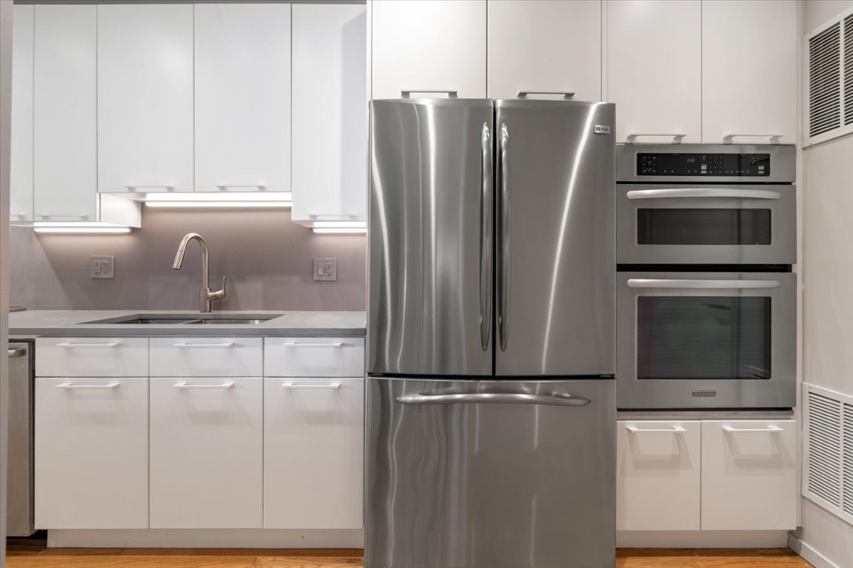 330 S Michigan Avenue Unit: 1807