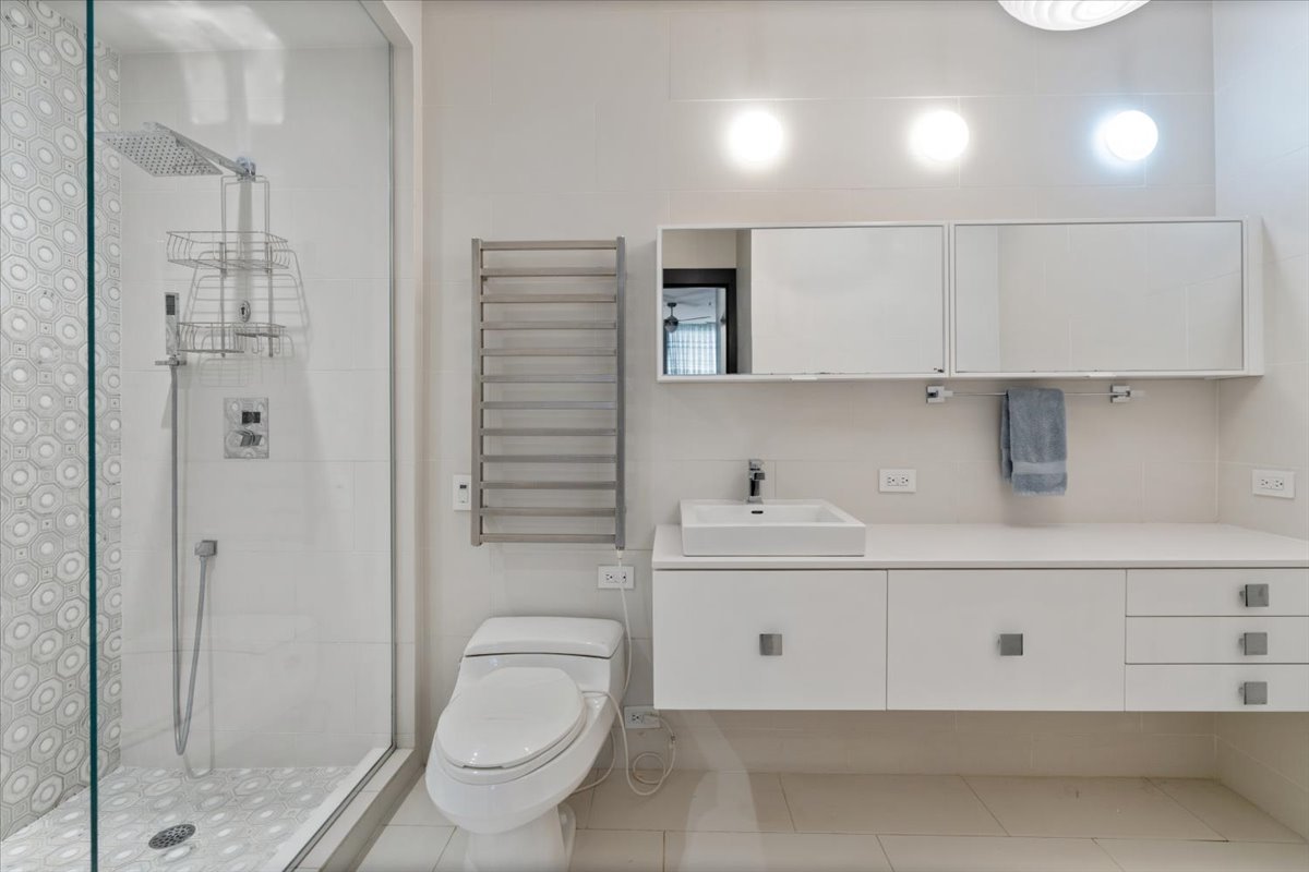 330 S Michigan Avenue Unit: 1807