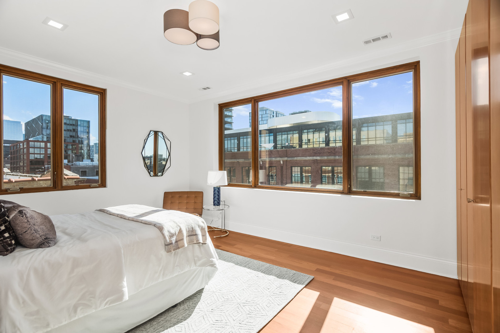 1152 W Fulton Market Unit: 4A