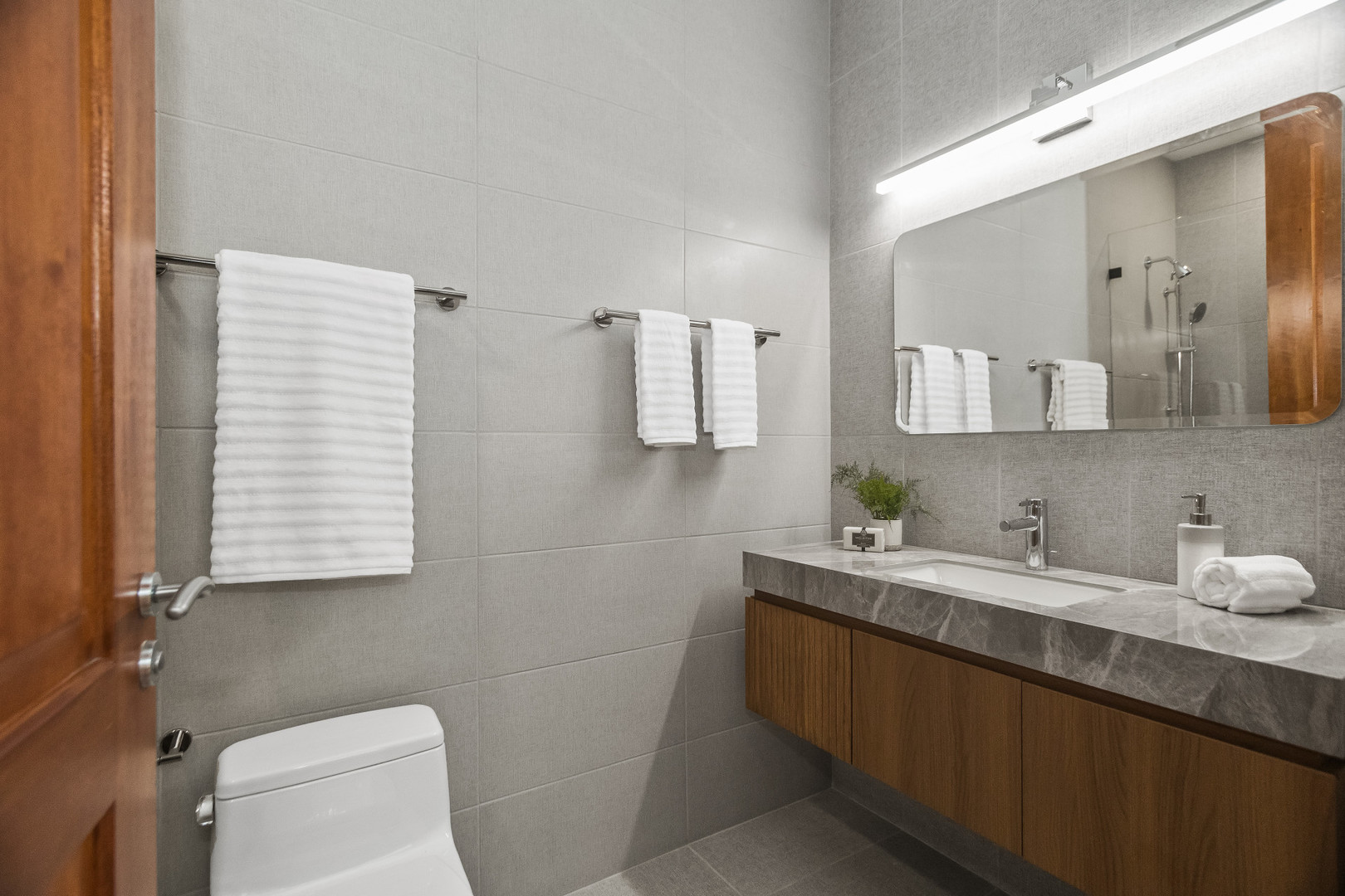 1152 W Fulton Market Unit: 4A