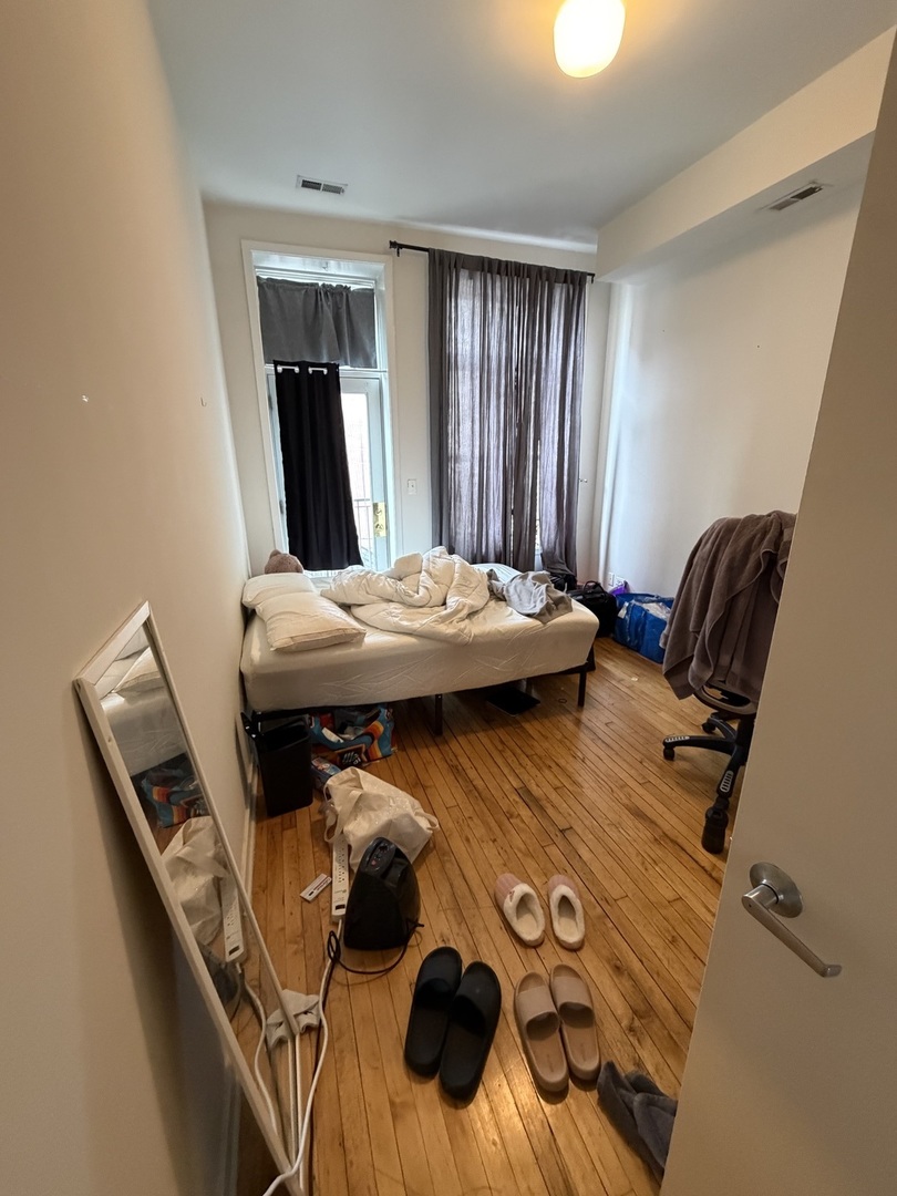 1270 N Milwaukee Avenue Unit: 3