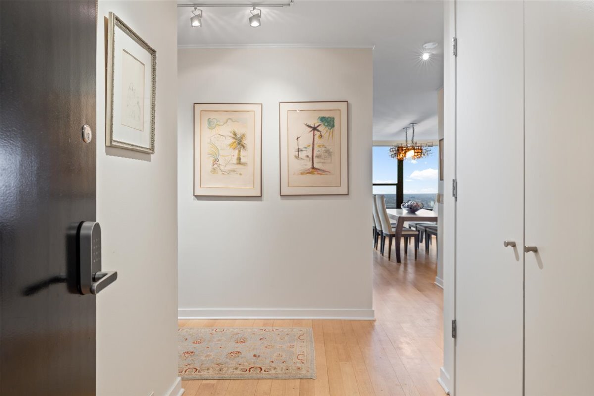 1560 N Sandburg Terrace Unit: 4301-4303