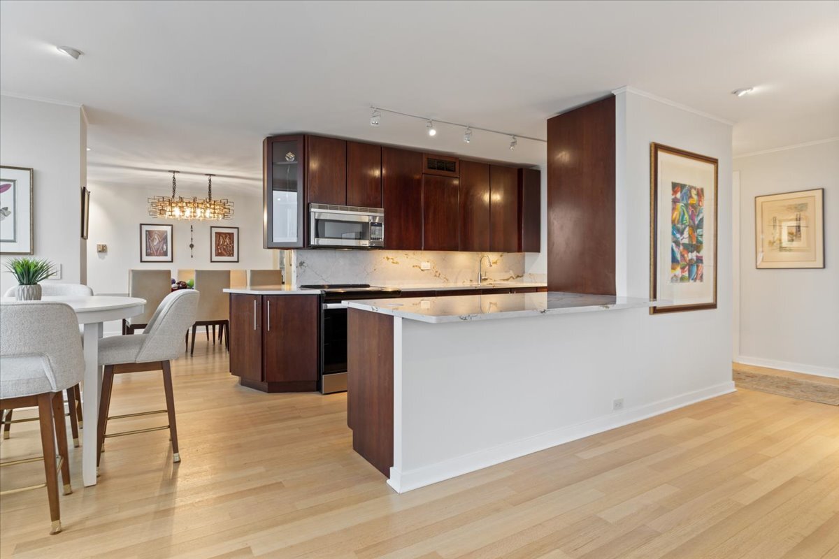 1560 N Sandburg Terrace Unit: 4301-4303