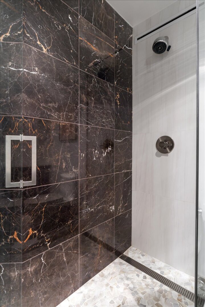 1560 N Sandburg Terrace Unit: 4301-4303