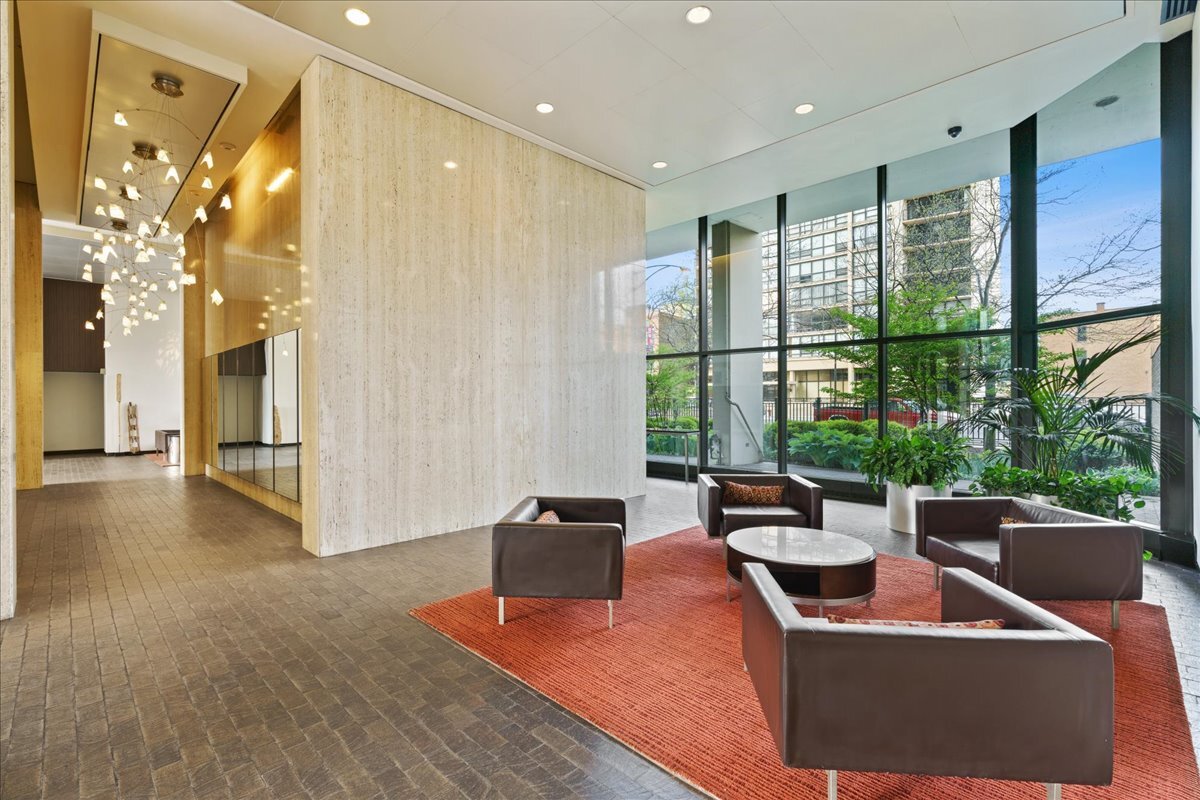 1560 N Sandburg Terrace Unit: 4301-4303