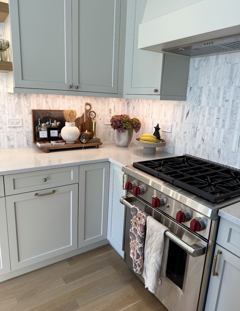 2650 N Racine Avenue Unit: 3