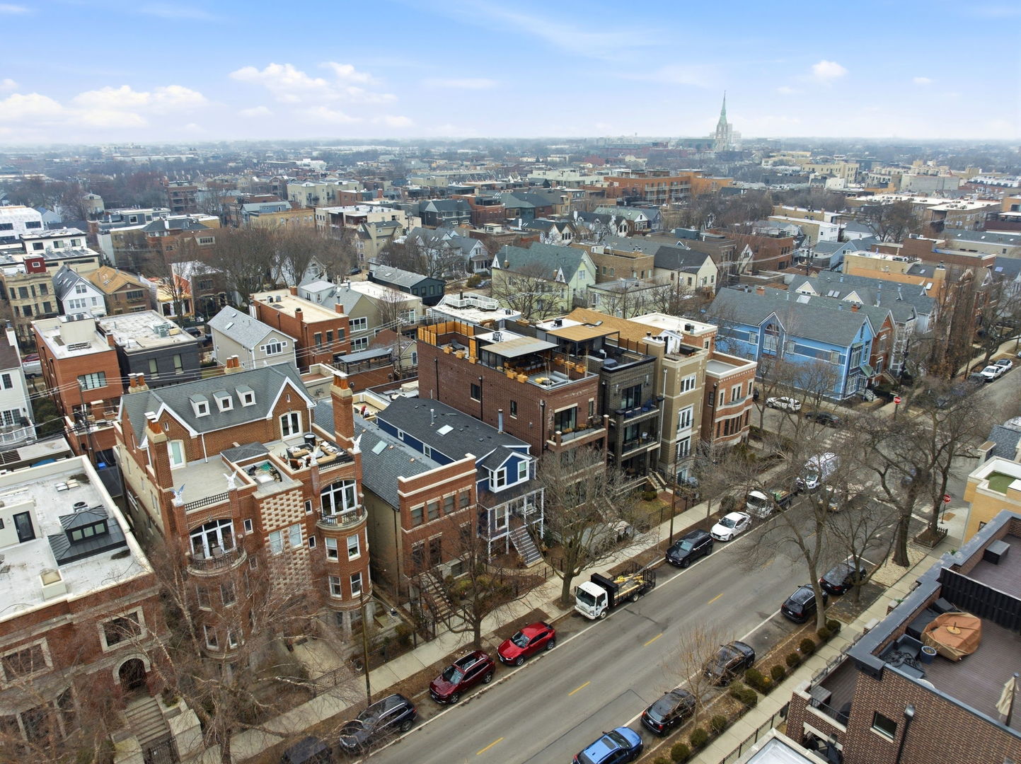 2650 N Racine Avenue Unit: 3