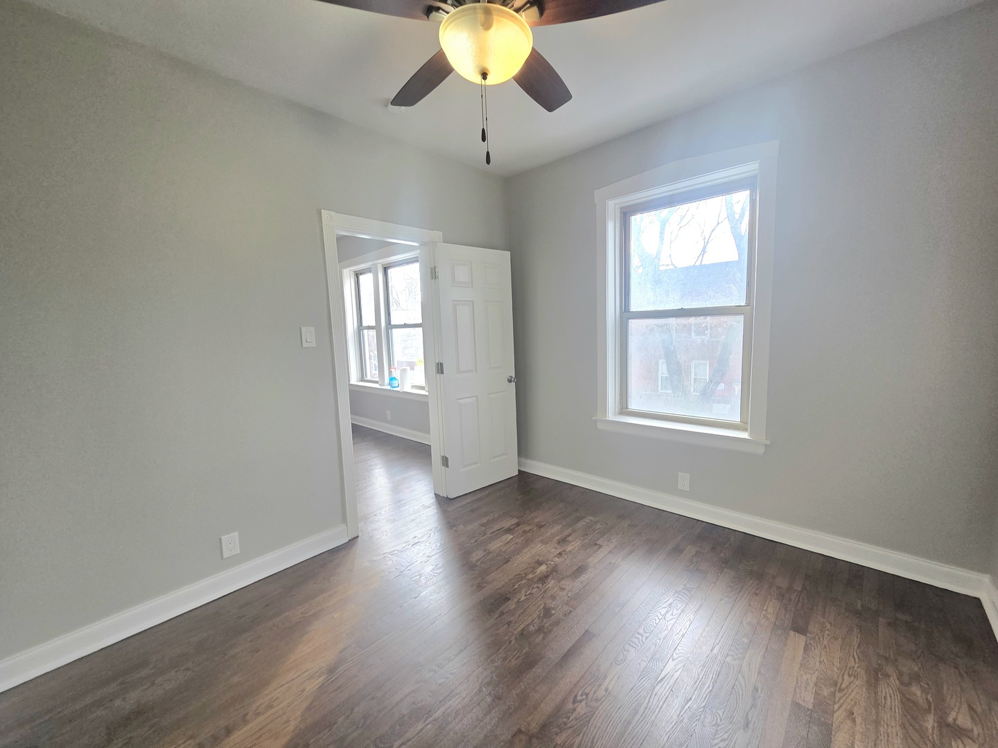 2316 W Byron Street Unit: 2