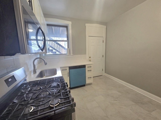 2316 W Byron Street Unit: 2