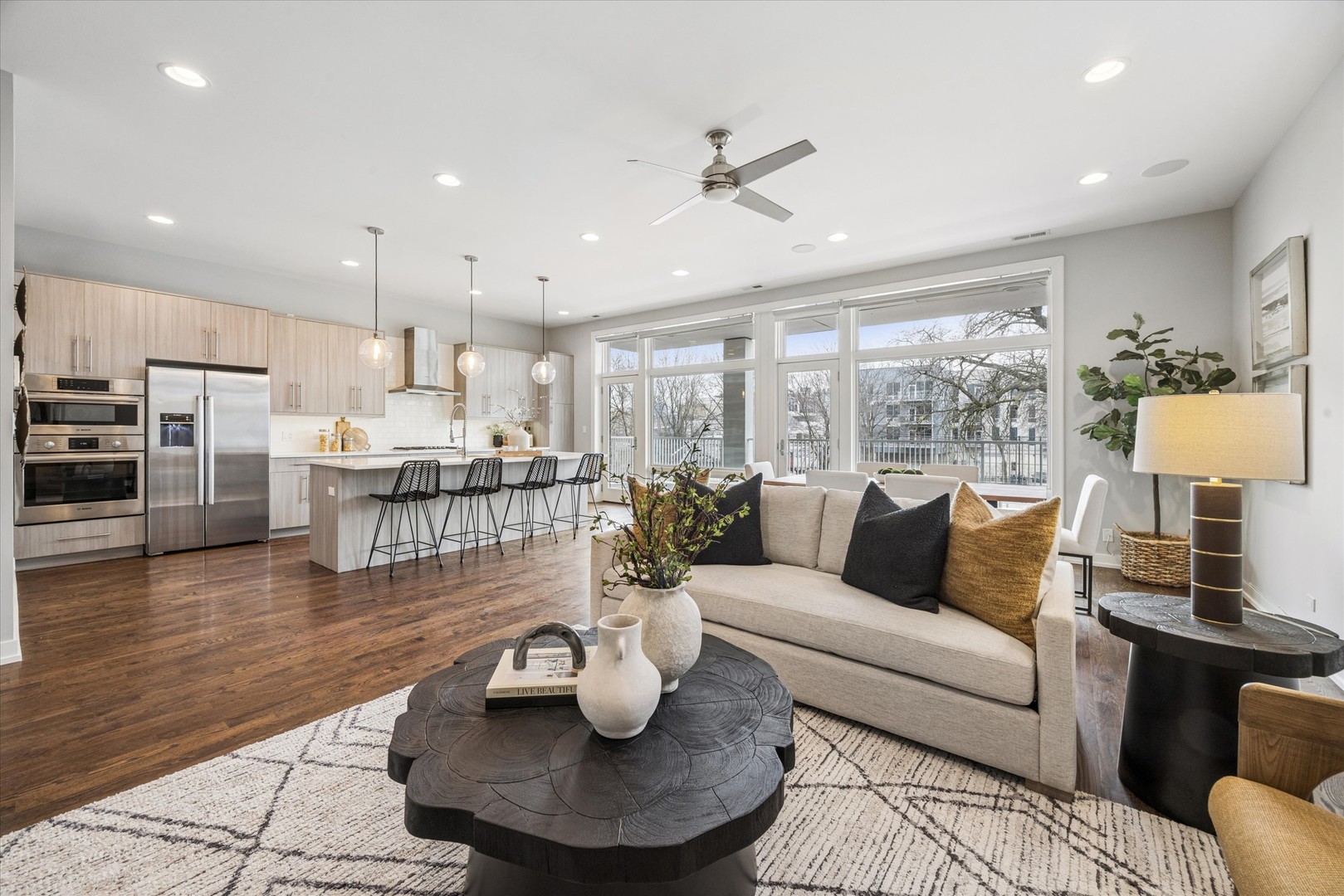 1832 W Rice Street Unit: 2