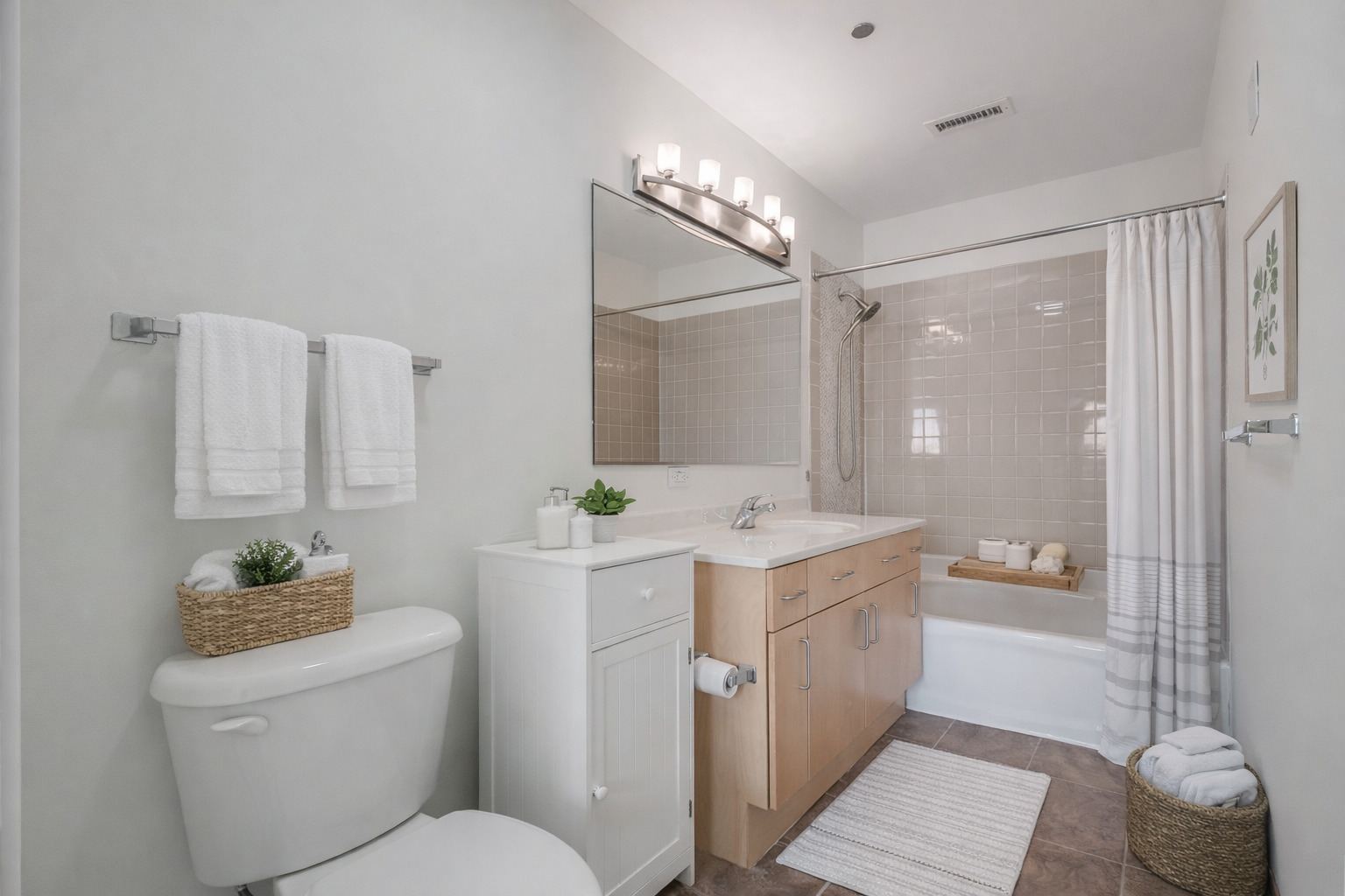720 W RANDOLPH Street Unit: 905