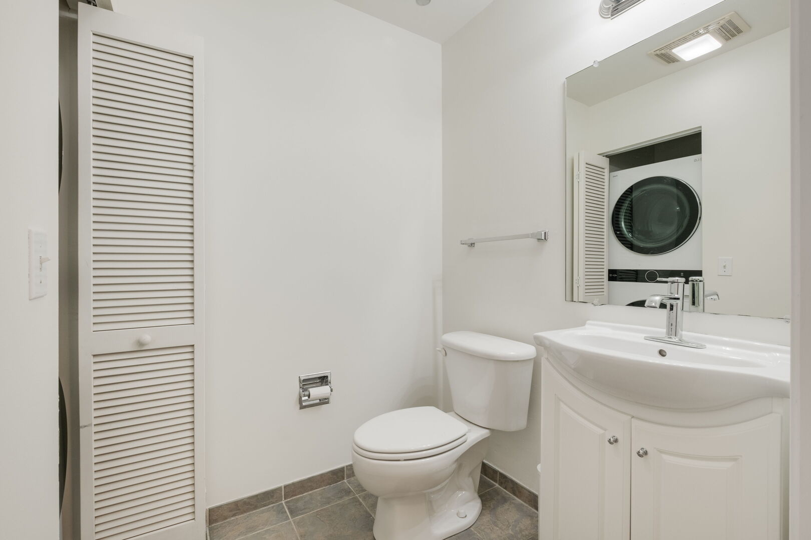 720 W RANDOLPH Street Unit: 905