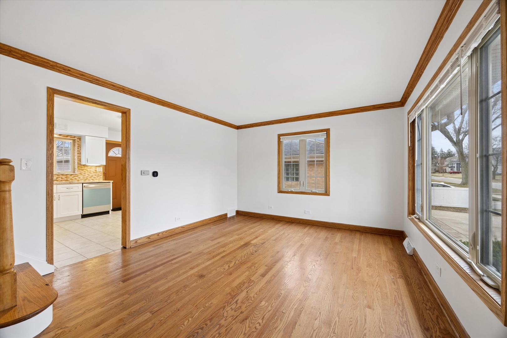 4413 Clausen Avenue Unit: 4413